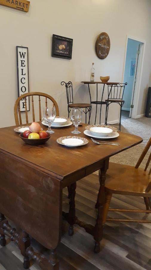 The Barrel House Bed & Breakfast Villa Loretto ภายนอก รูปภาพ